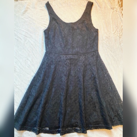 👗 3 Fall/Summer dresses 👗 - Picture 2 of 12